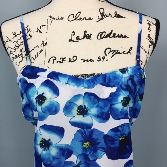 VIOLET + Claire Blue Floral Ruffle Trim Tank Top - Picture 14 of 16